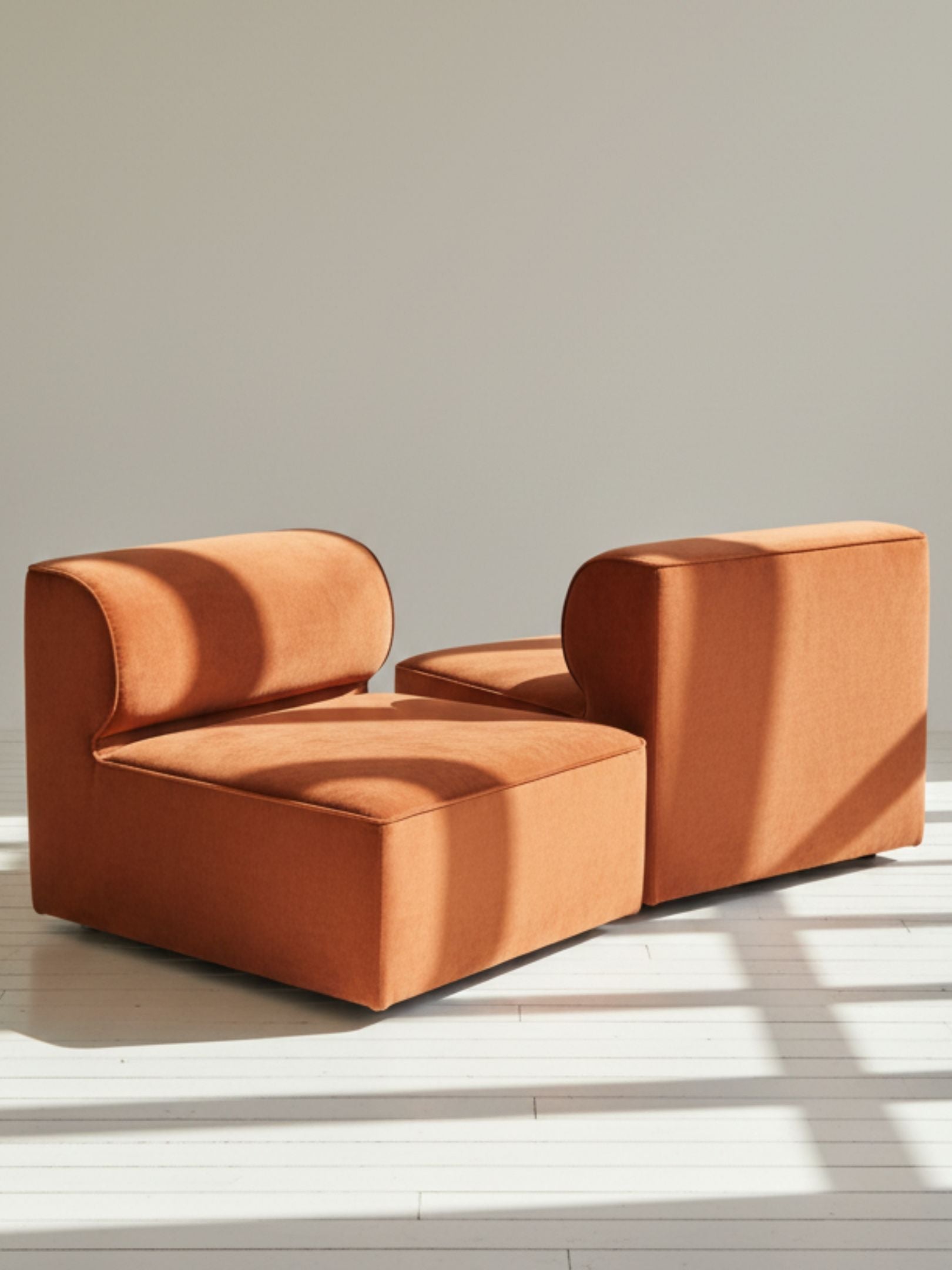 The Eave Modular Chair: Lounge Seating for Boutique Hotels & Guest Houses