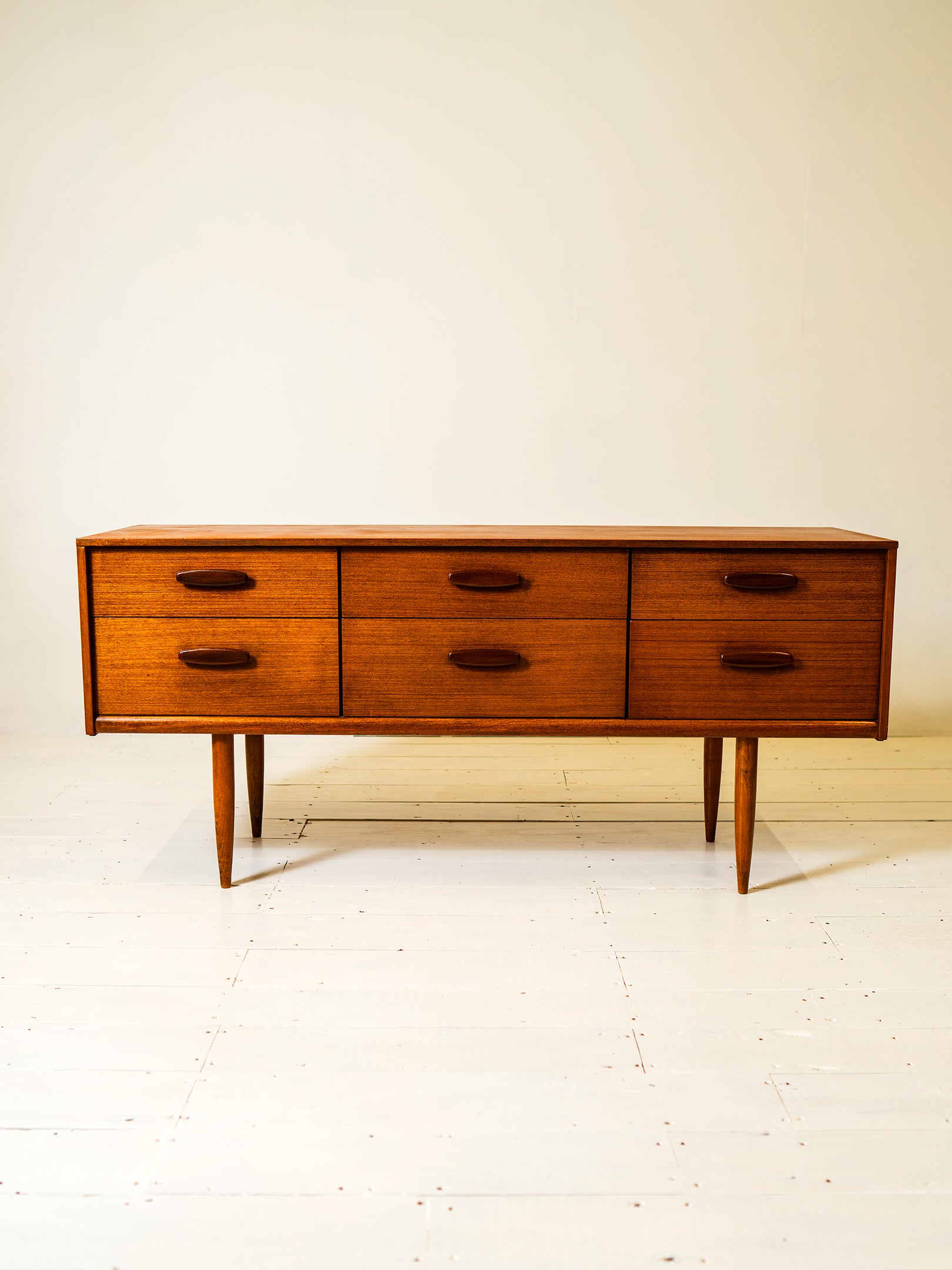 SOLD: Austin Suite 6 Drawer Sidebaord