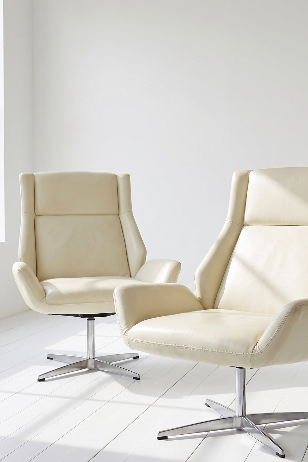 A Pair of Boss Design Kruze Lounge Chair High Back (Artificial Leather) Evengrain Furniture