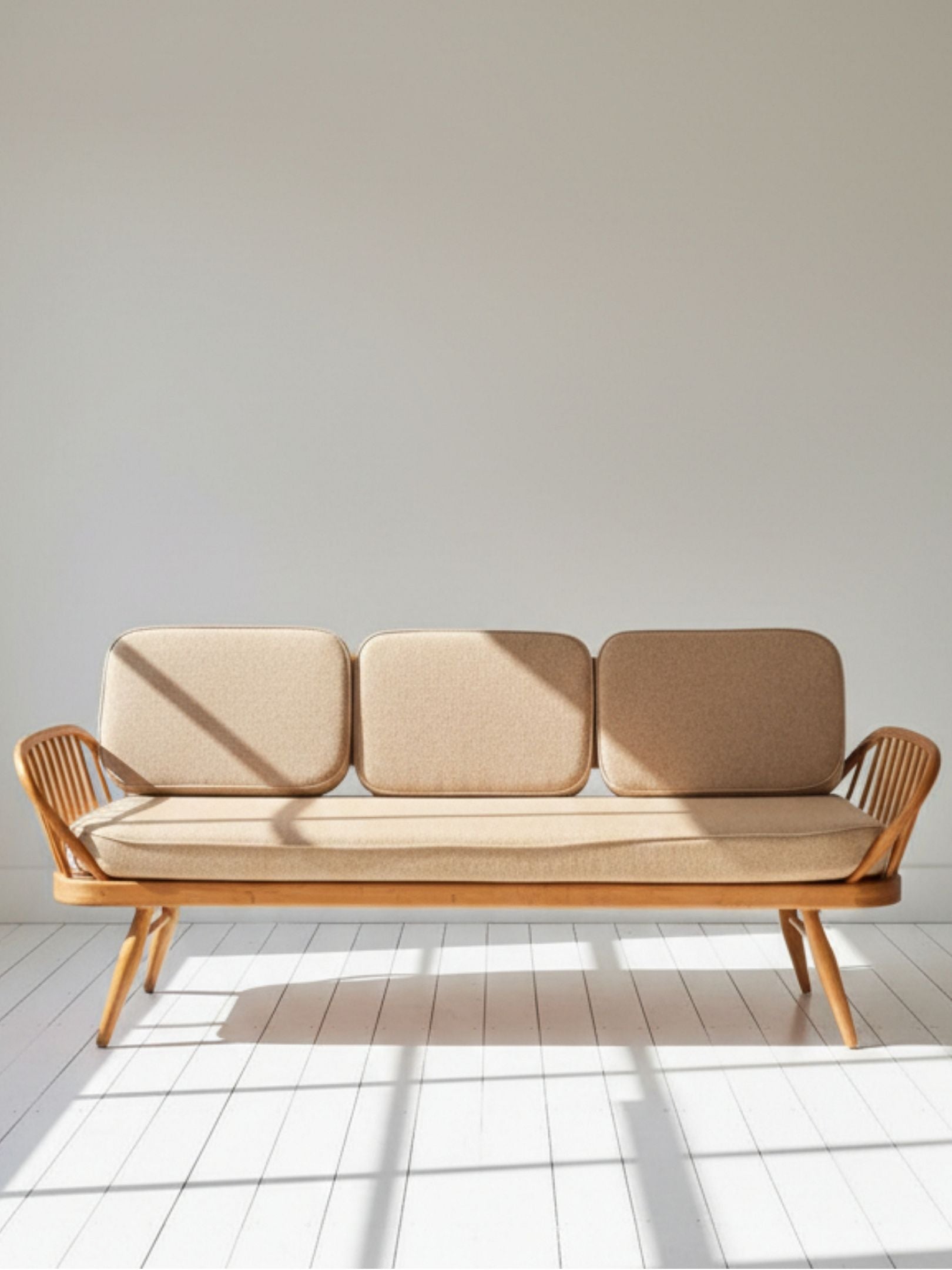 Ercol Windsor Elm and Beech “Studio Couch”, Model 355