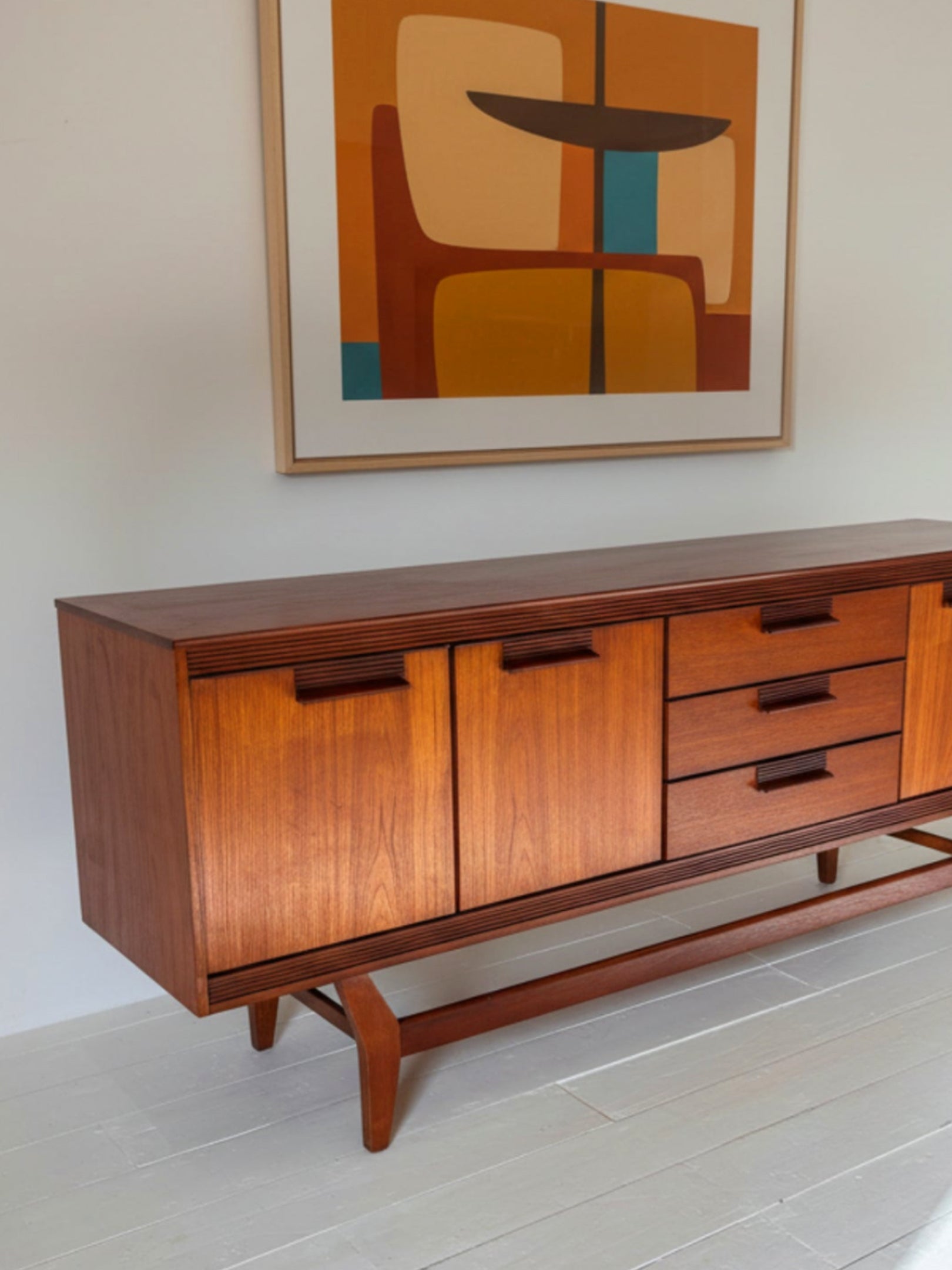 Beautility Side Board