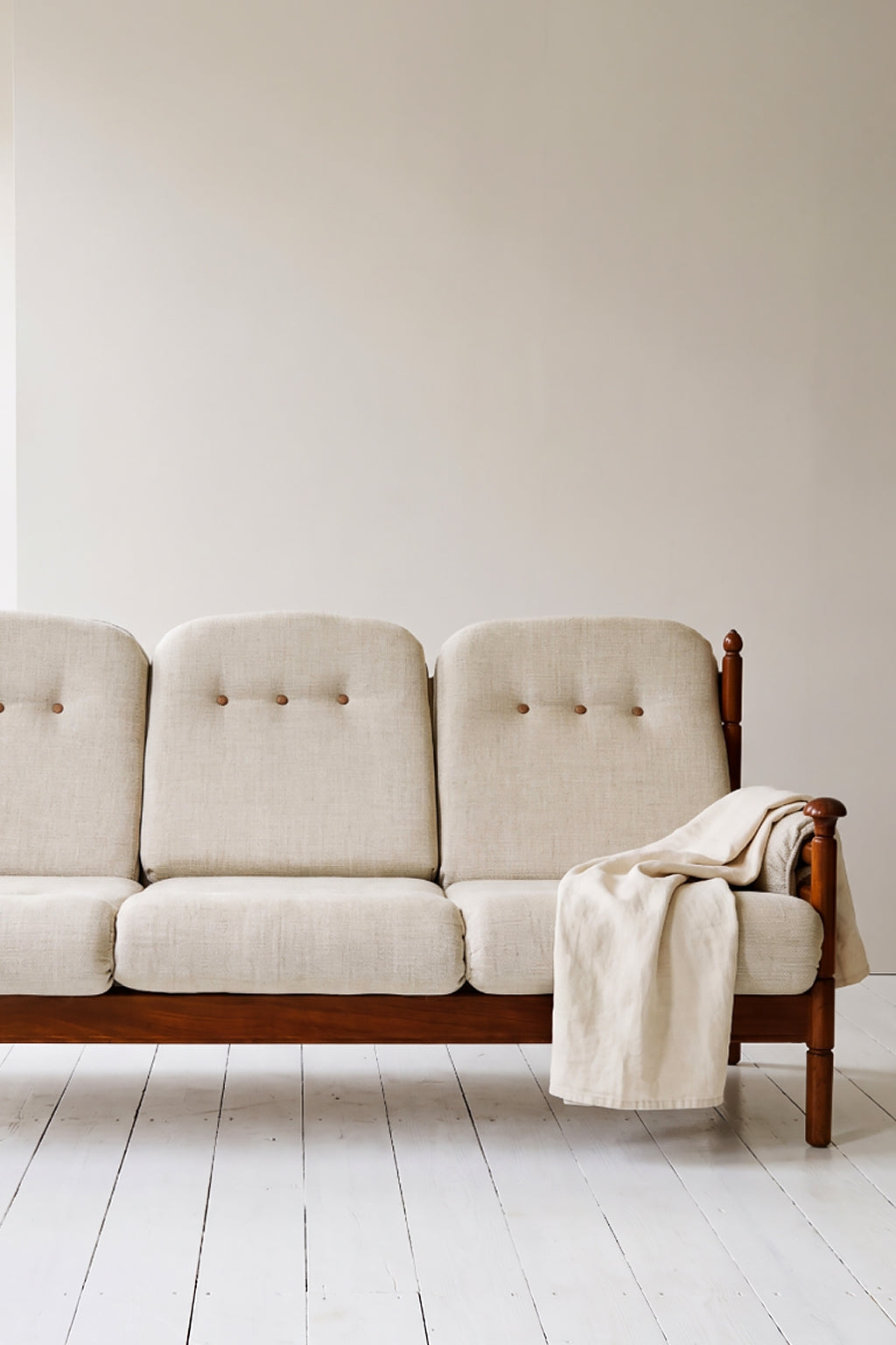 Guy Rogers ‘Santa Fe’ Mid-Century Sofa Evengrain Furniture