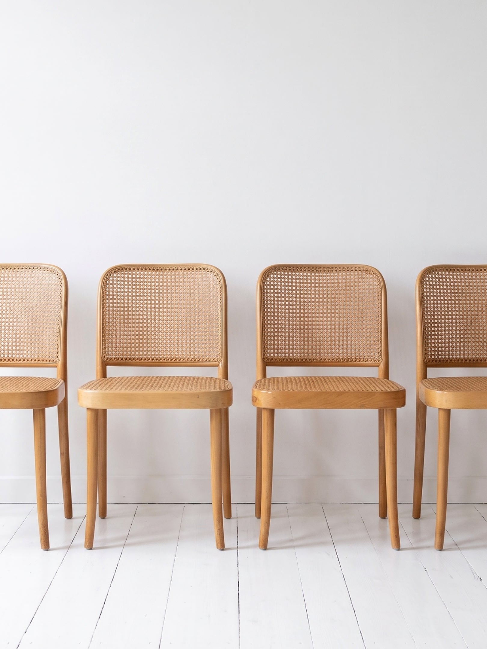 Set of 4 Mid-Century Model 811 'Prague' Chairs by Josef Hoffmann for FMG, 1960s Evengrain