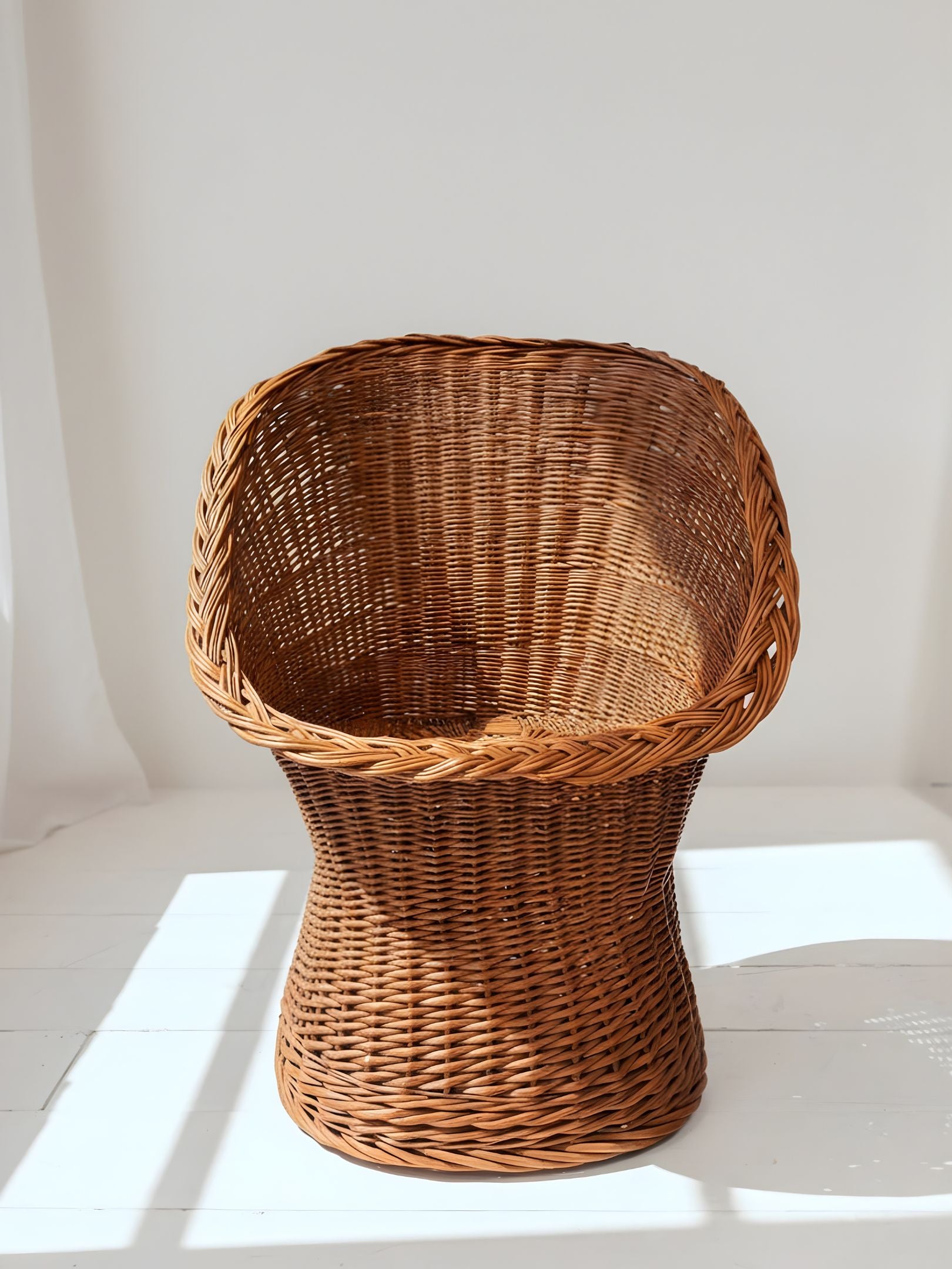 Rohe Noordwolde ‘Peacock’ Style Rattan Lounge Chair