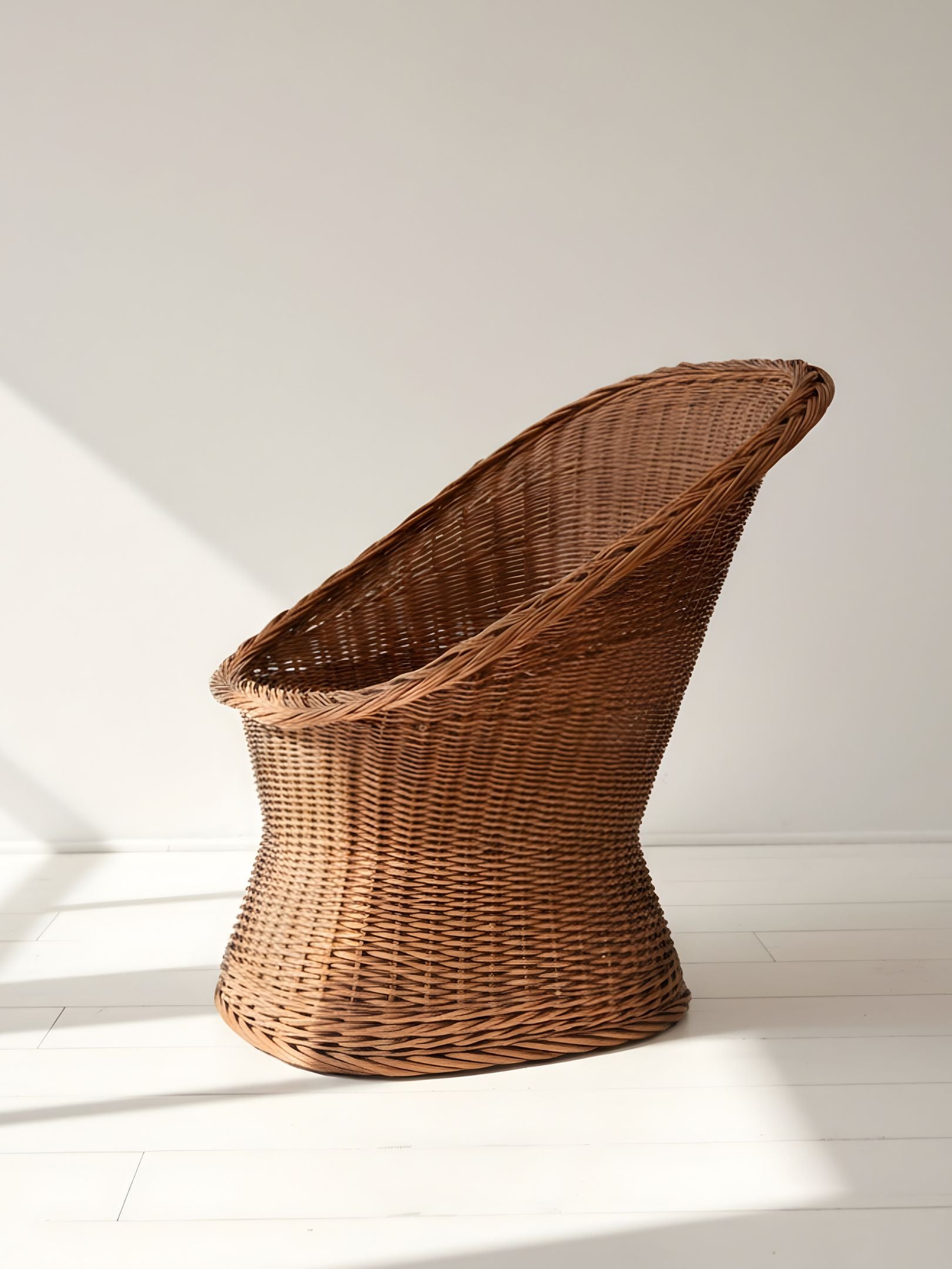 Rohe Noordwolde ‘Peacock’ Style Rattan Lounge Chair