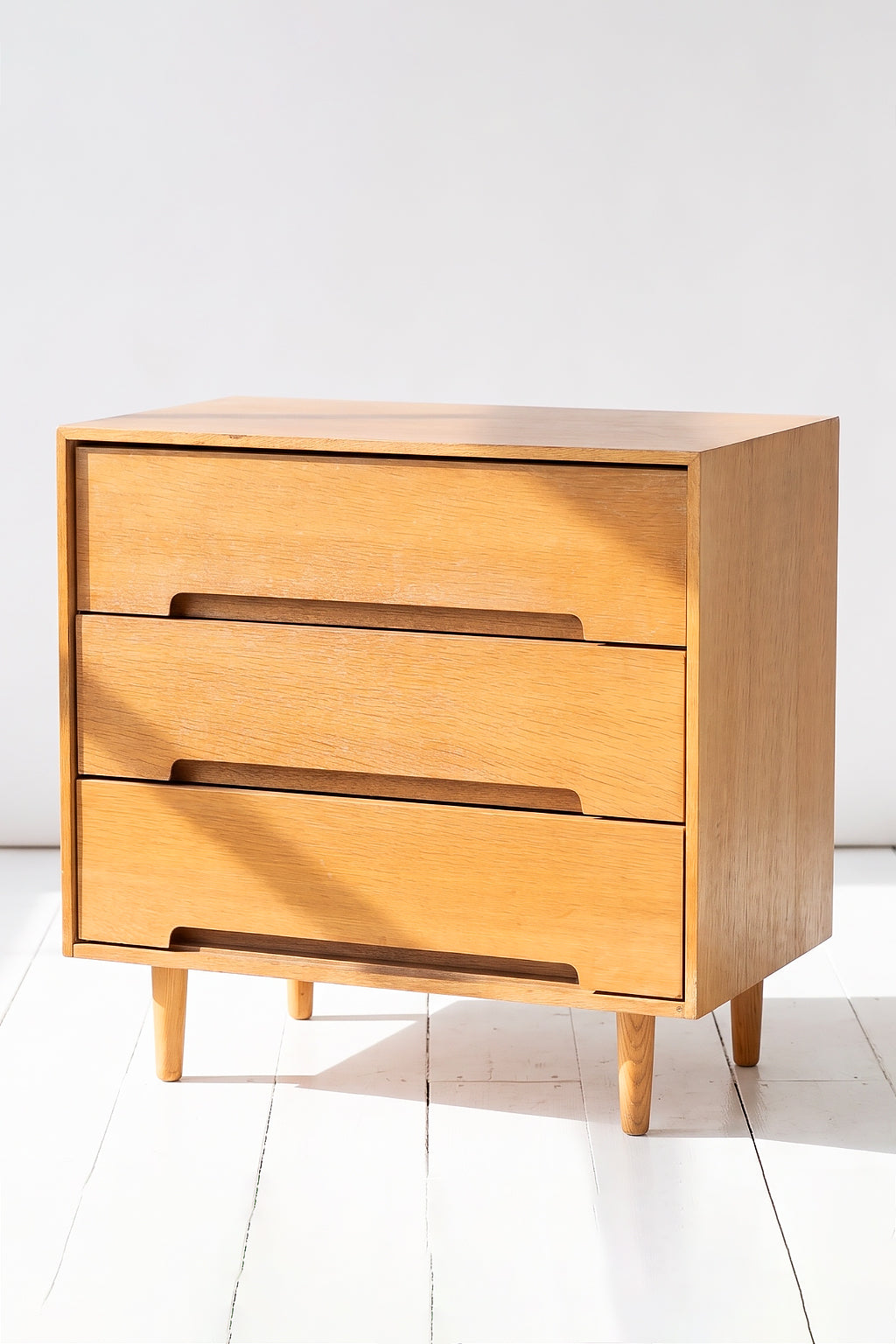 Mid-Century Modern Oak 3-Drawer Chest by John & Sylvia Reid for Stag ‘C’ Range Evengrain Furniture